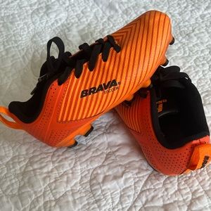 Boys soccer cleats. Size 11